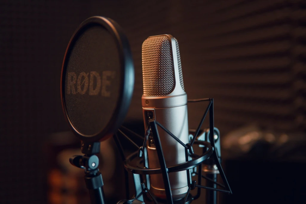 Experiencia laboral como locutor / doblador